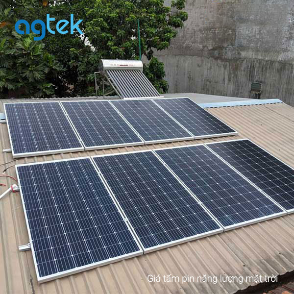 giá tấm pin năng lượng mặt trời