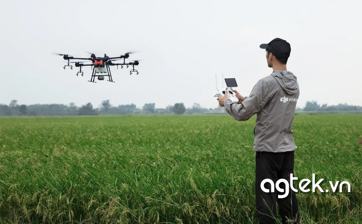 DỊCH VỤ ĐÀO TẠO PHI CÔNG MÁY BAY KHÔNG NGƯỜI LÁI