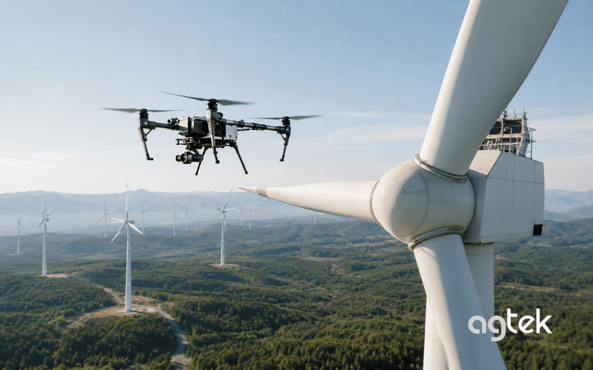Drone thu thập hình ảnh phục vụ kiểm tra turbine gió.
