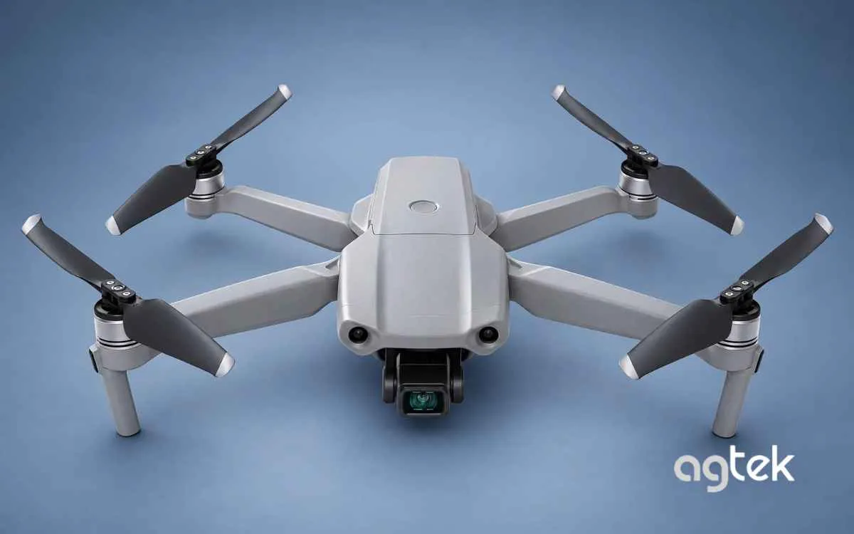 Pin và phụ kiện đi kèm trong bộ DJI Air Fly More Combo.
